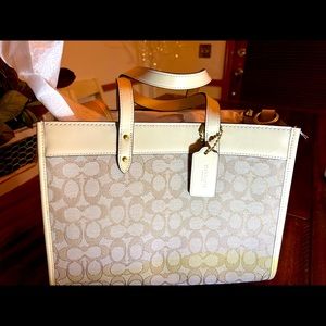 NWT Coach Signature tote Color:Vanilla